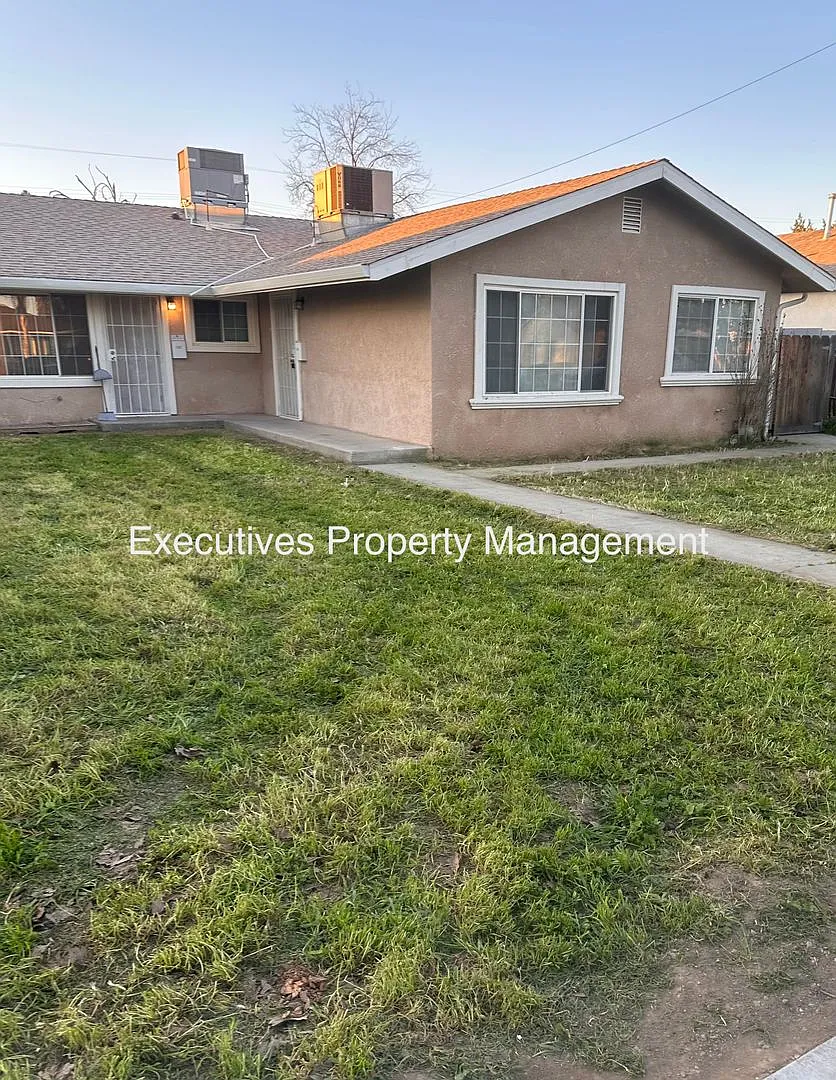 1202 Kings Ave photo 1