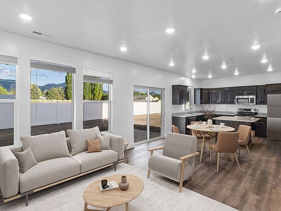 The photos are staged and may not reflect the current condition or contents of the property.