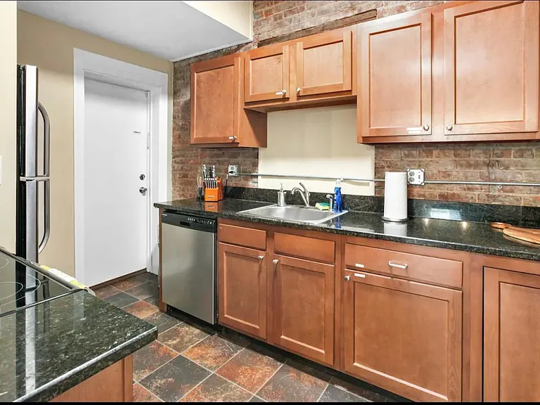 2904 Bridge Ave #4 — Photo 6