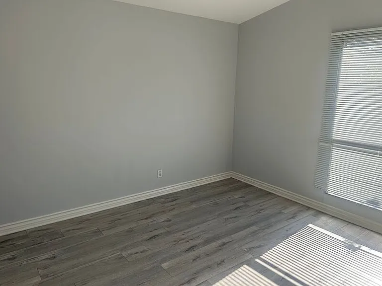22859 Valerio St — Photo 15