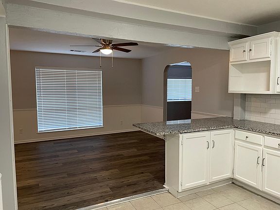 4th image of 1509 Shelmar Dr