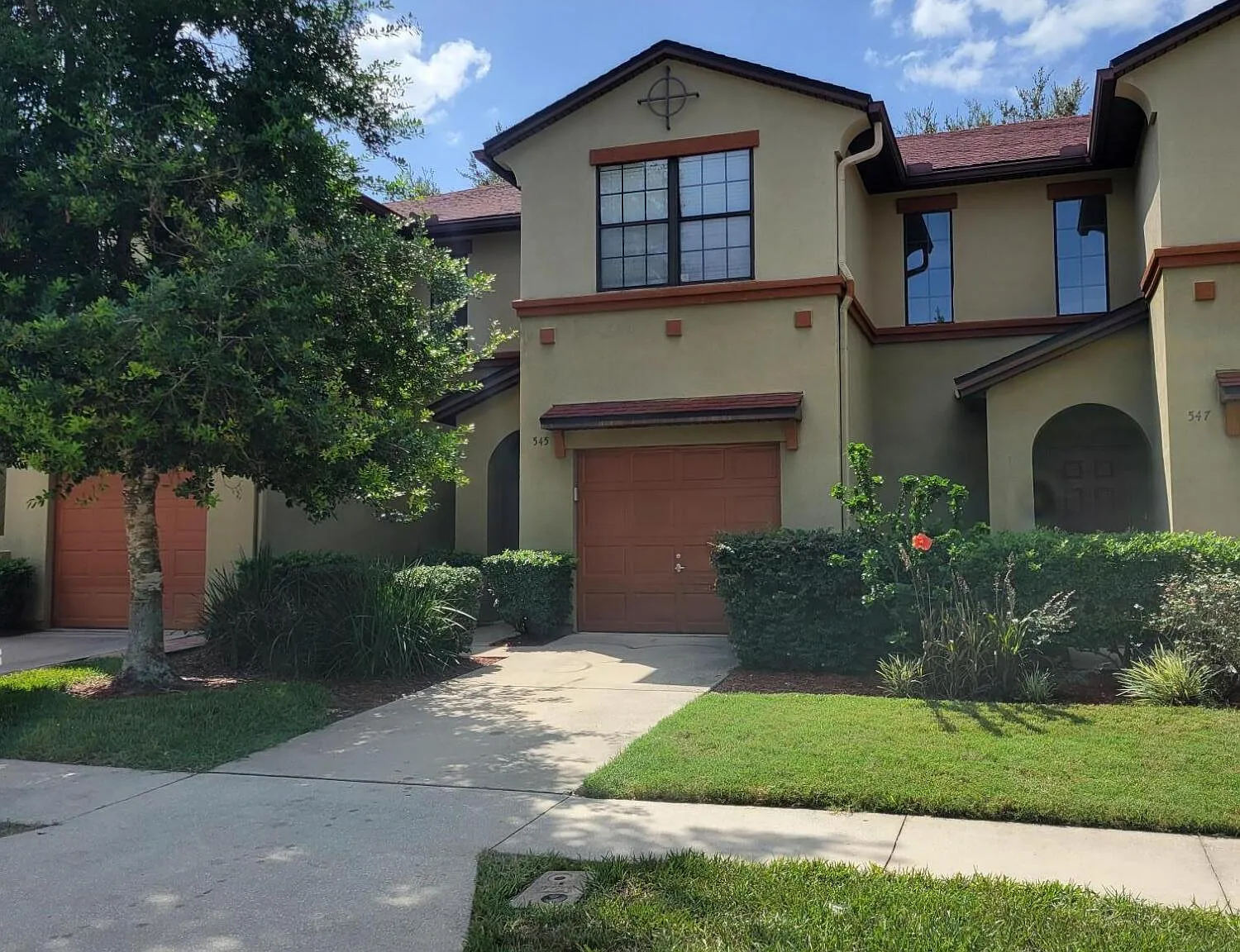 3 bed, 2.5 bath, 1612 sqft, $1,995 — Photo 1