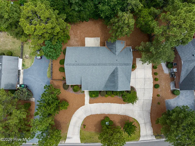 1350 Monticello Dr — Photo 25