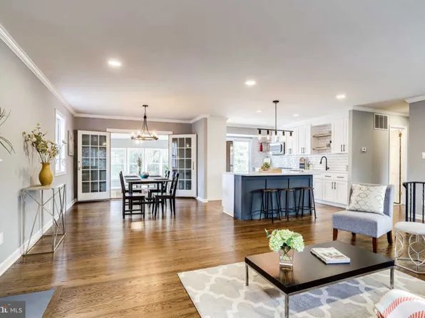 2205 Great Falls St, Falls Church, VA 22043