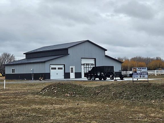 2nd image of 4424 E 375 N