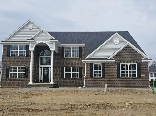 9626 Valley View Ct, Saline, MI 48176