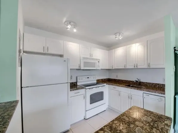 223 Flanders #E, Delray Beach, FL 33484