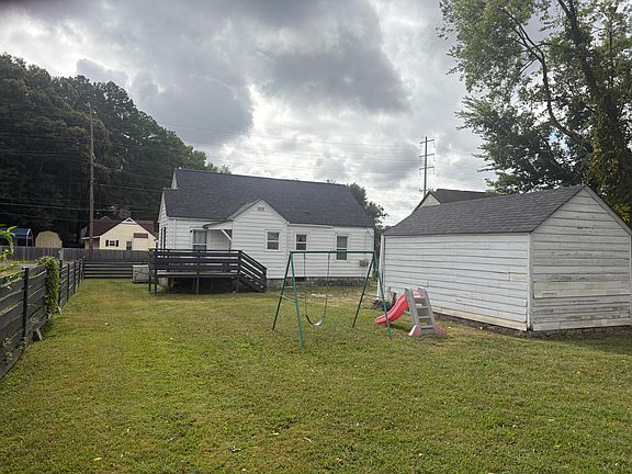 3rd image of 27 N Germantown Rd