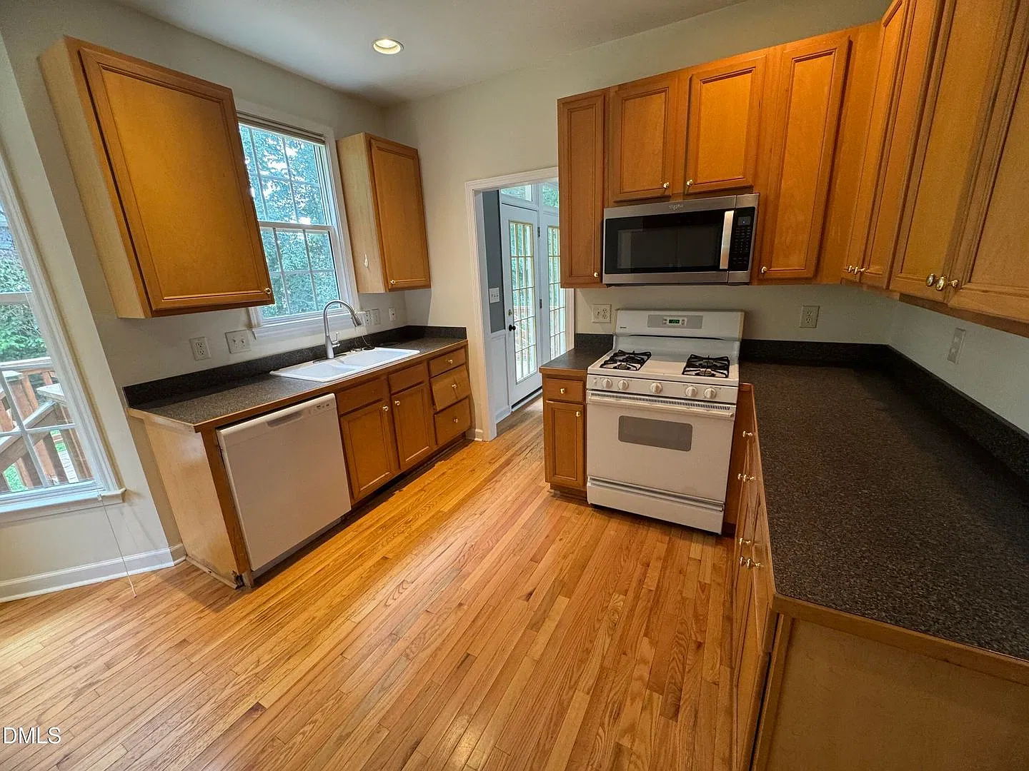5 Woodsage Ln — Photo 4
