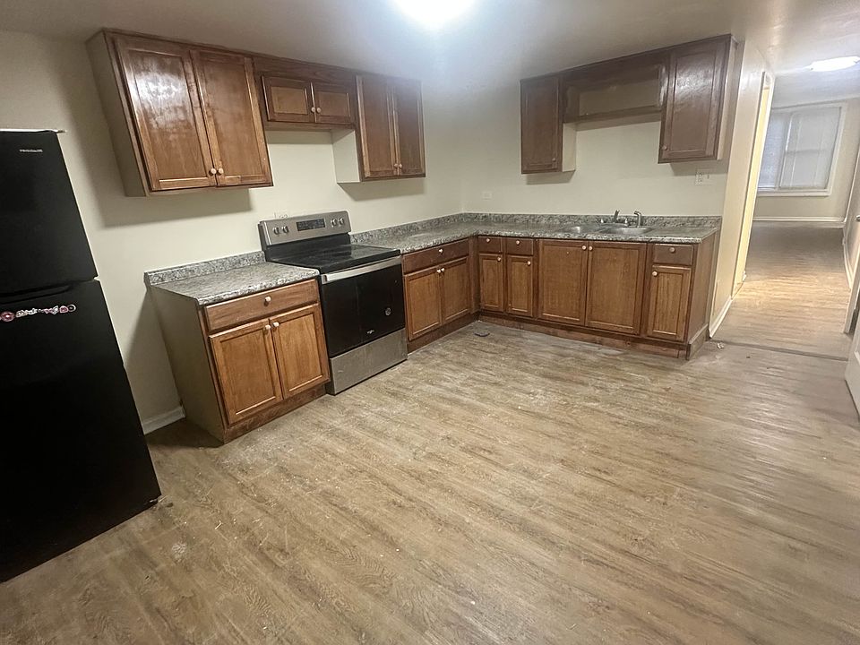 1st image of 8525 S Marquette Ave #1