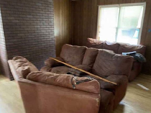 Additional Living Room