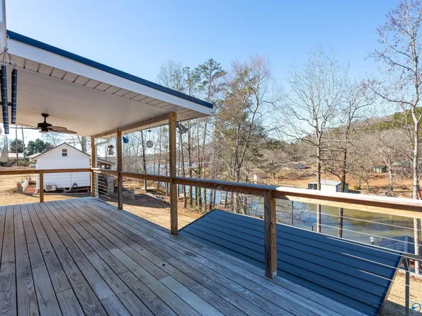 126 Cherry St, Ohatchee, AL 36271