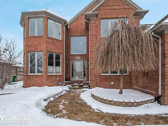 2nd image of 55611 Rhine Ave