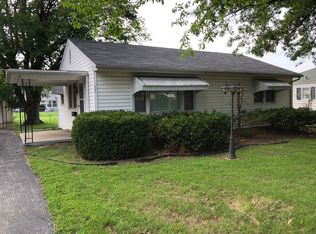 911 Sunshine Dr, Mount Vernon, MO 65712