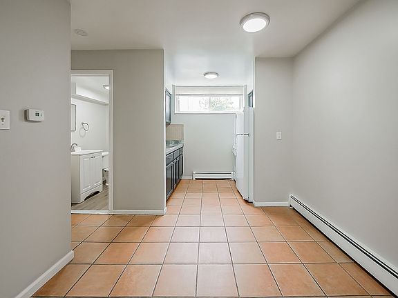 5th image of 132 Huronview Ct