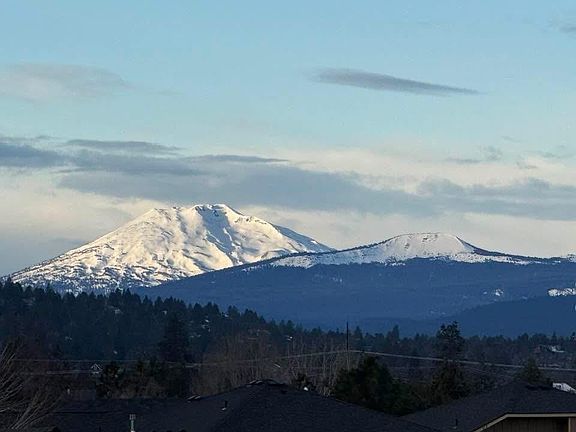 3rd image of 63419 Barton View Pl