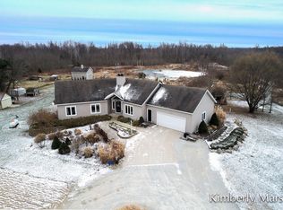 8965 Ellis Rd, Ravenna, MI 49451