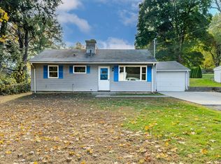 24 Ryan Rd, Northampton, MA 01062