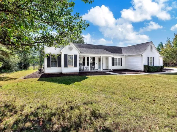 112 Lighthouse Dr, Williamston, SC 29697