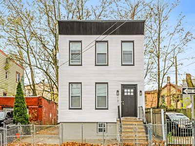 13 McAdoo Ave, Jersey City, NJ, 07305