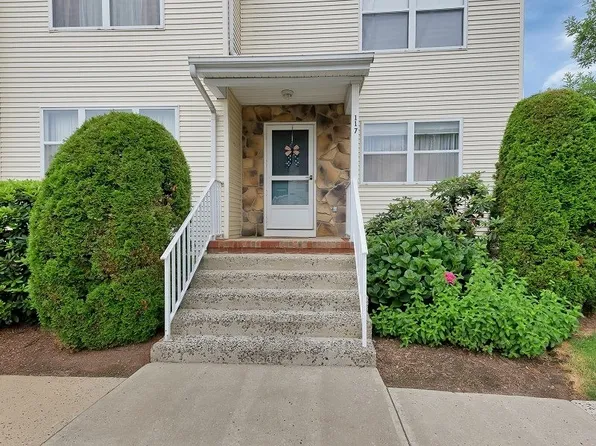 117 Exeter Ct, Piscataway, NJ 08854