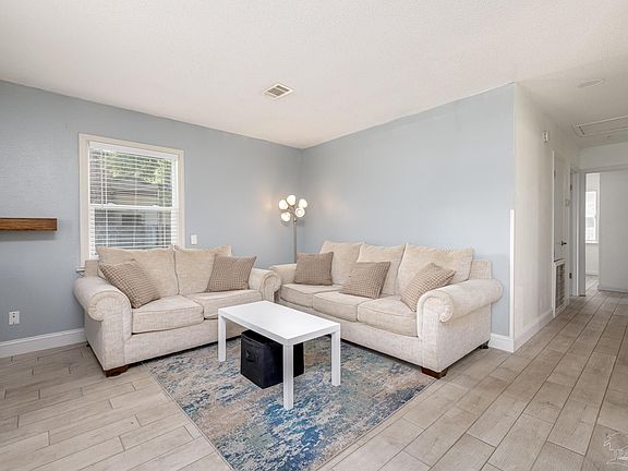 5th image of 4690 Kingston Dr