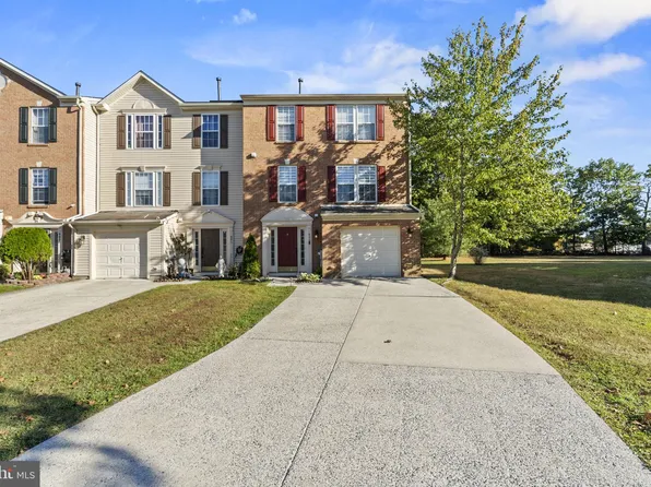 600 Saint Thomas Dr, Egg Harbor Township, NJ 08234