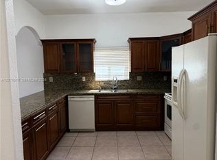 15957 SW 54th Ter #15957, Miami, FL 33185