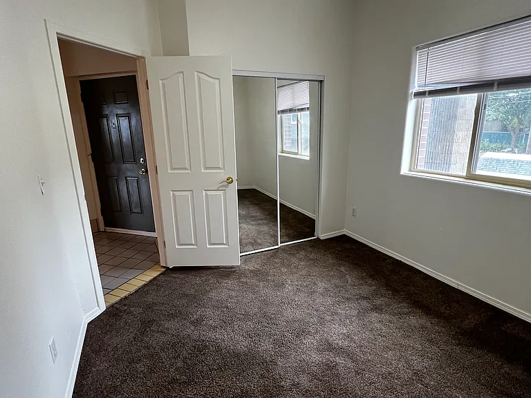 1817 W 7th Ave #5 — Photo 24