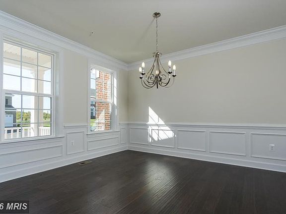 5th image of 16614 Heartwood Dr
