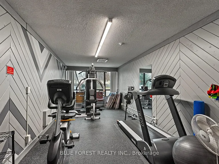 1600 Adelaide St N #608 — Photo 27