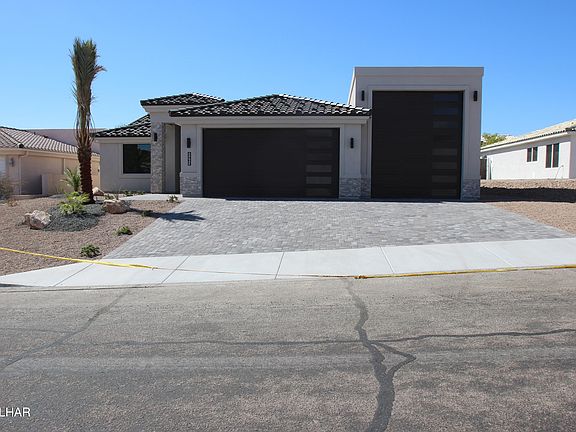 3rd image of 2465 Beverly Glen Dr