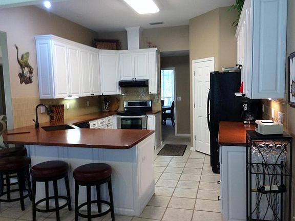3rd image of 4057 Lauren Ct