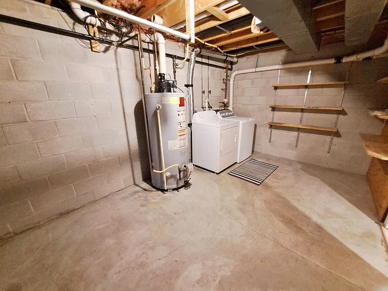 417 Debbi Ct — Photo 45
