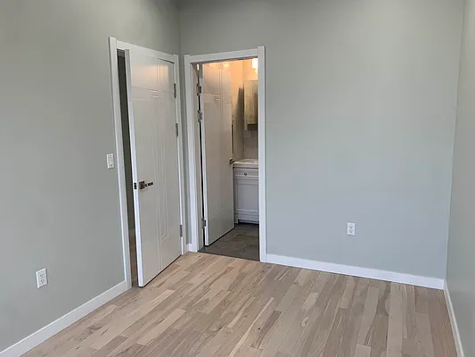 Rented by Voro, LLC | media 19