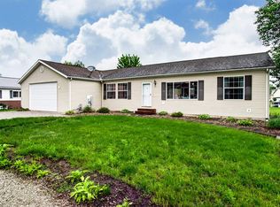 9828 N Lincoln Rd, Syracuse, IN 46567