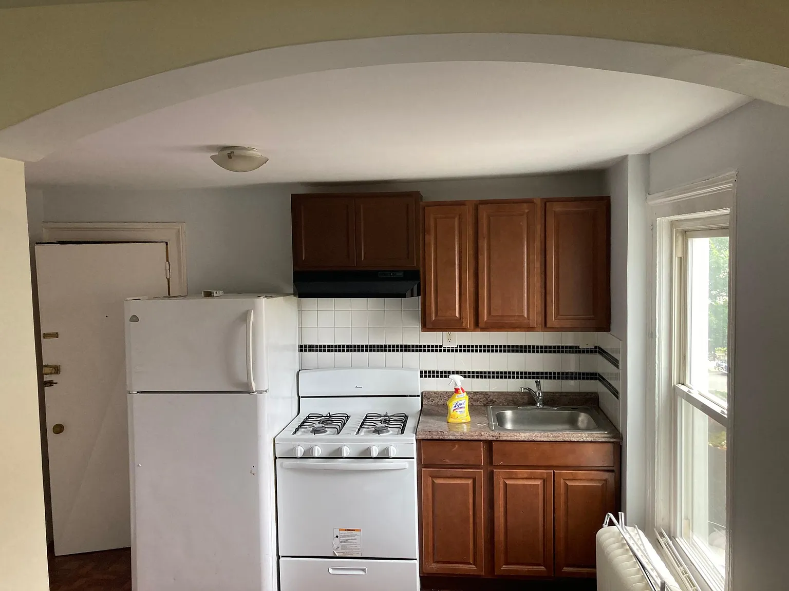 1 bed, 950 sqft, $1,700 — Photo 4