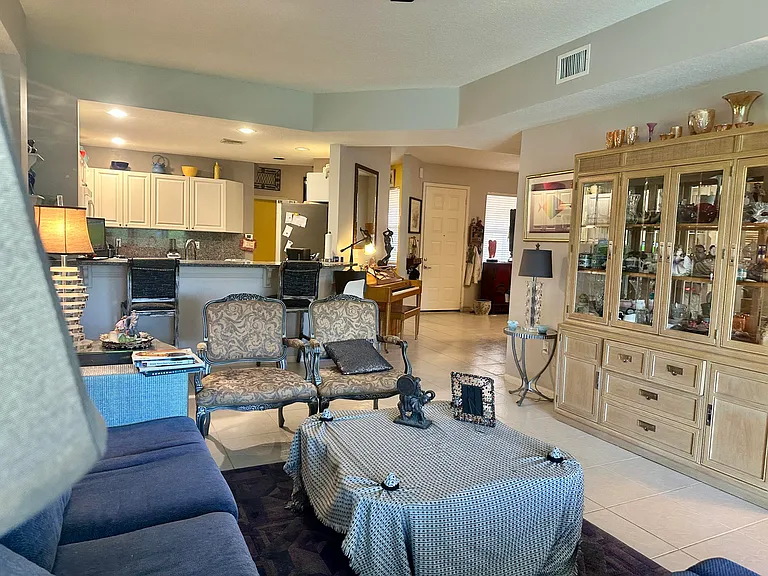 12418 Crystal Pointe Dr #102 — Photo 19