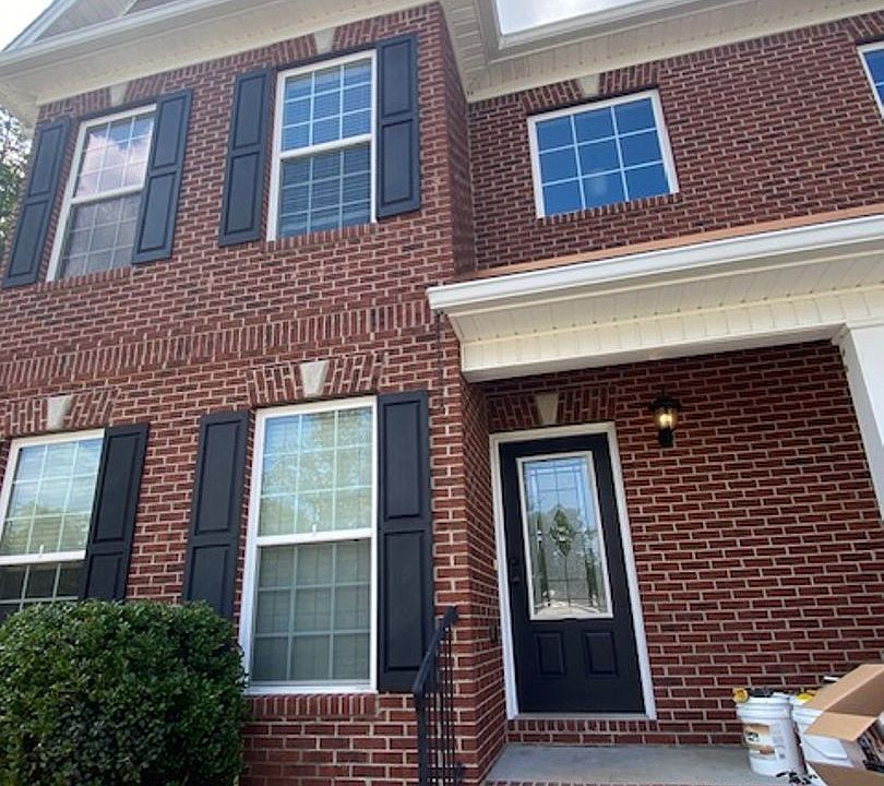 1st image of 107 Emmyllie Ct NE