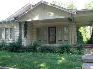 1005 W William St, Decatur, IL 62522