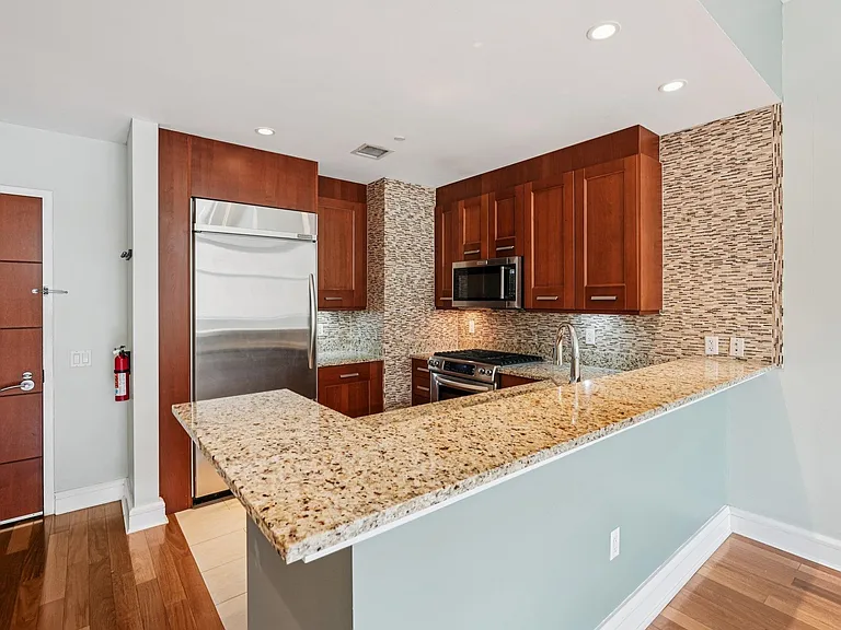 8100 River Rd #210A — Photo 13