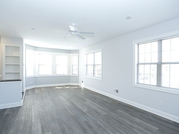 3rd image of 1 2nd St #4fb9d8874