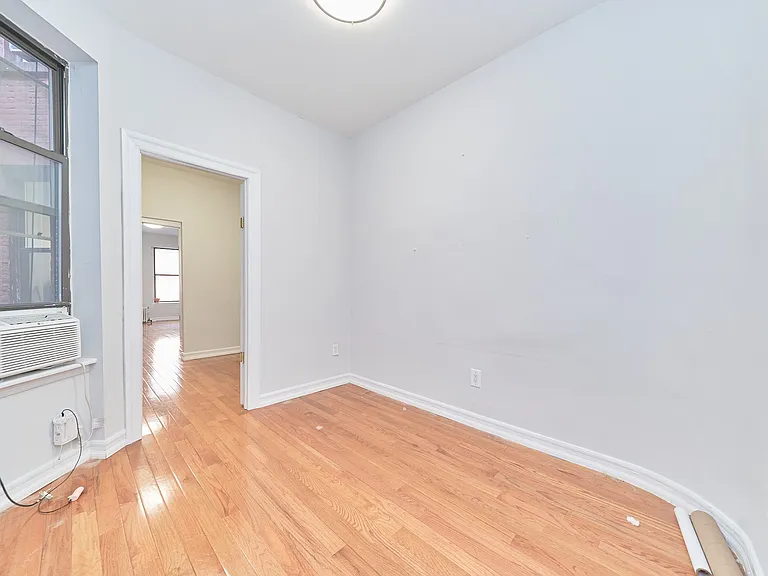 595 10th Ave #4N — Photo 10