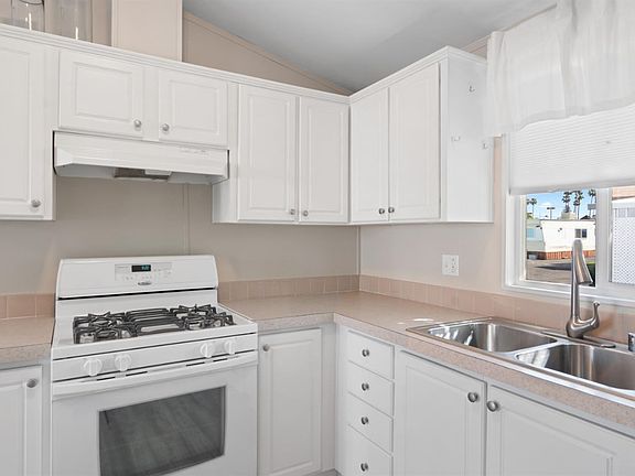 4th image of 77 Anza Court