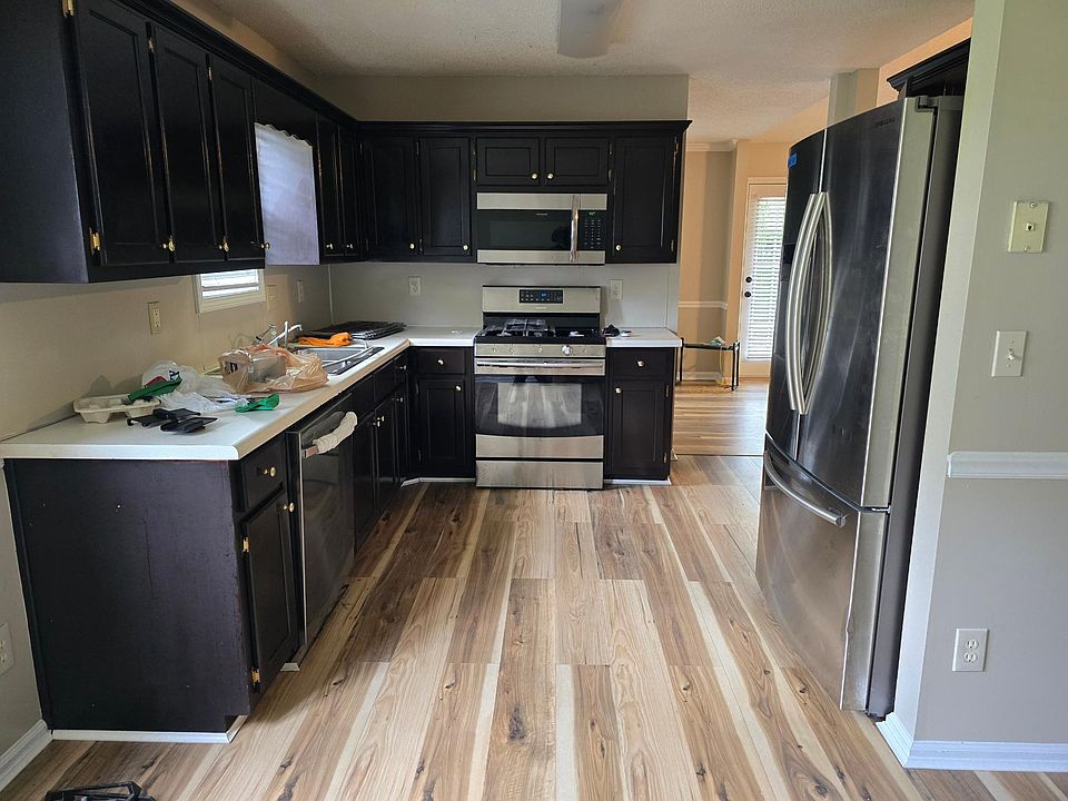 1st image of 440 Amelia Grove Ln