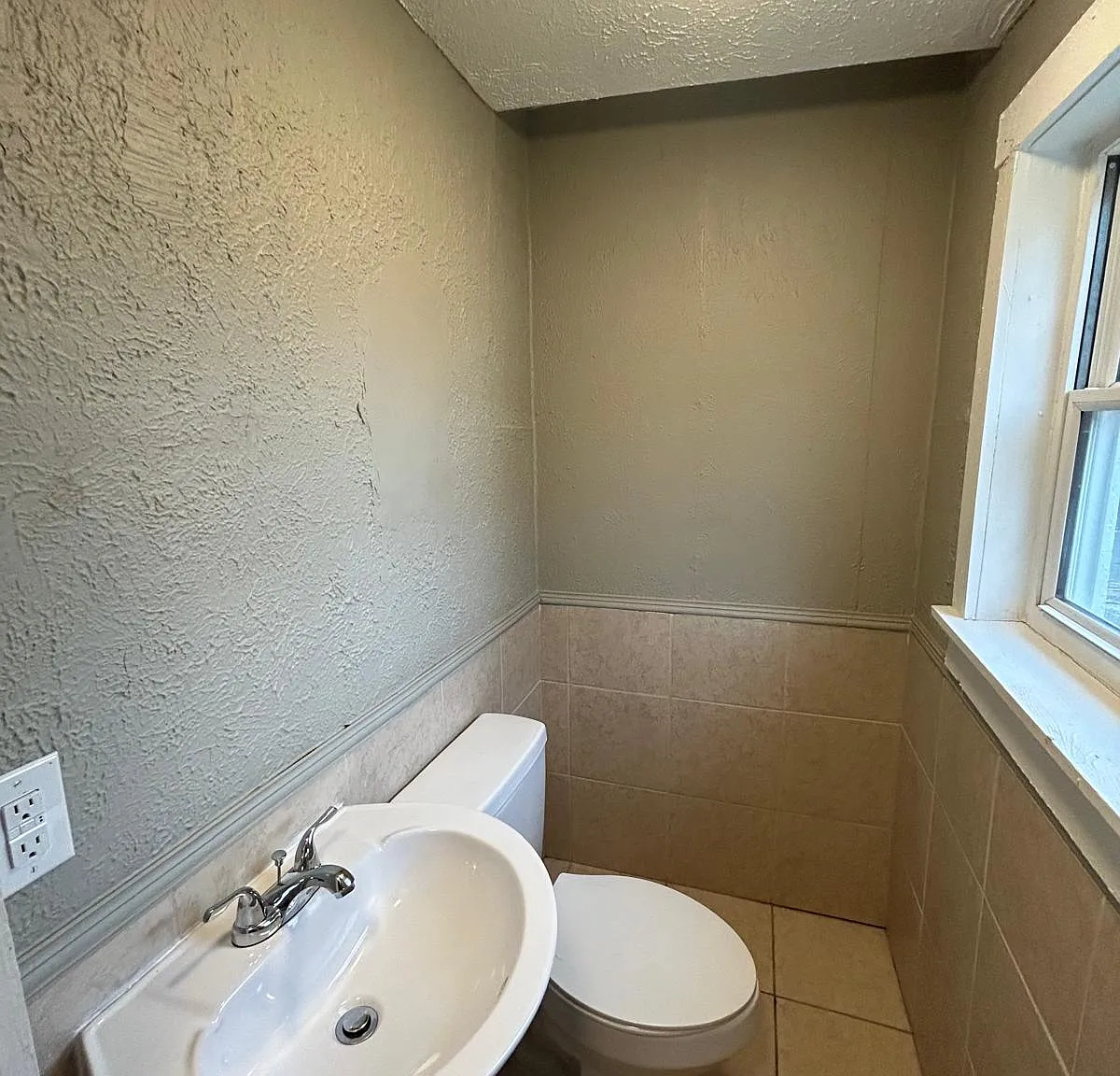2 bed, 950 sqft, $750 — Photo 4