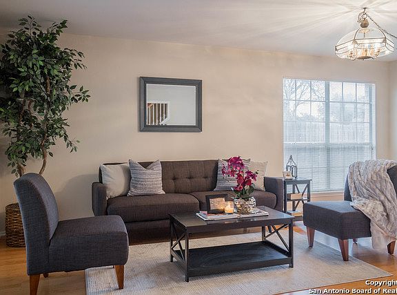 5th image of 2520 Woodland Village Ct
