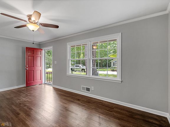 4th image of 418 Leola Dr