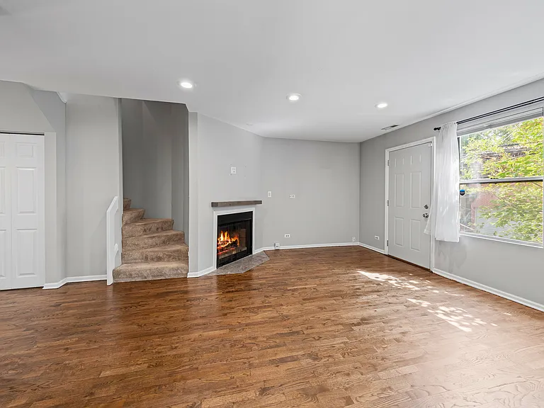 1839 N Bissell St #3 — Photo 4