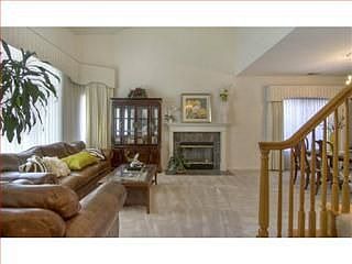 3rd image of 18674 Loree Ave
